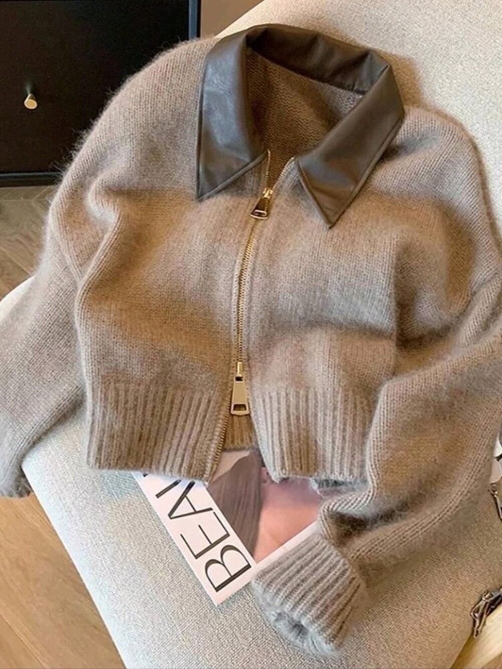 Women's Vintage Khaki Patchwork Collar Short Casual Dual Zipper Front Knit